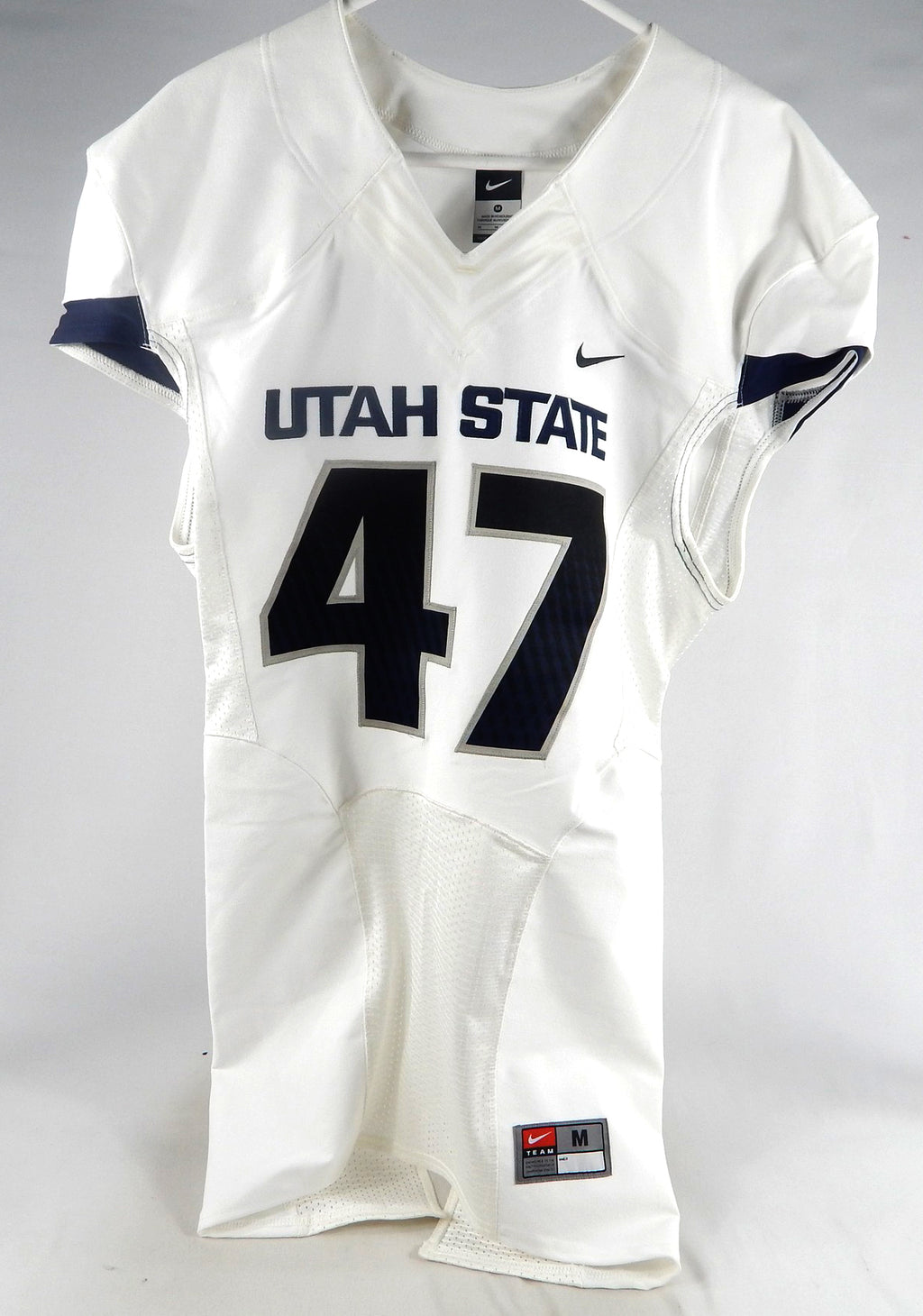 2013-15 Utah State Aggies #47 Game Used White Jersey NP R M 062