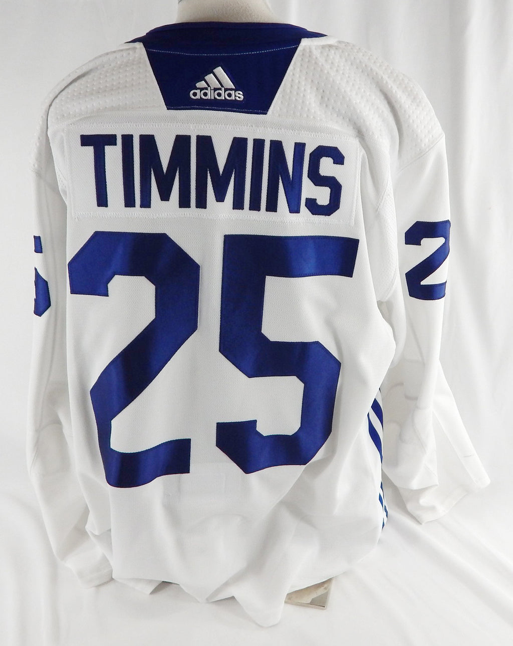 2018-19 Toronto Maple Leafs Conor Timmins #25 Game Used White Practice Jersey 3 Pic2