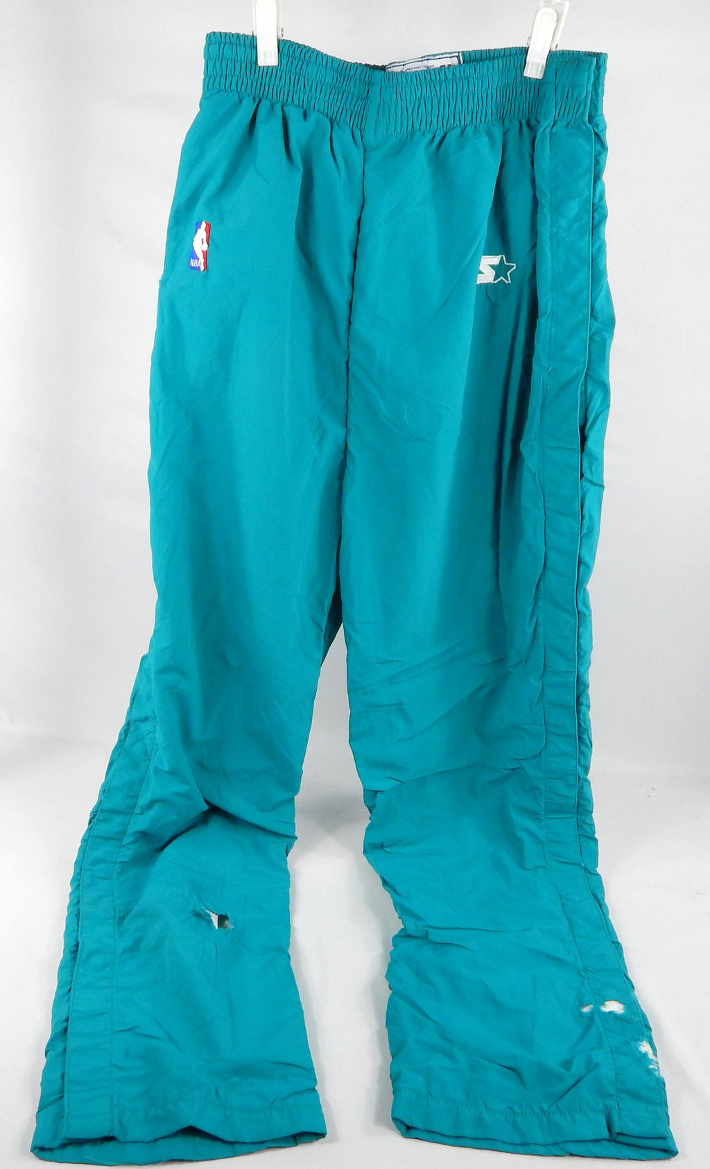 1997-98 Charlotte Hornets Tony Farmer #8 Game Used Blue Warm Up Pant 42 184