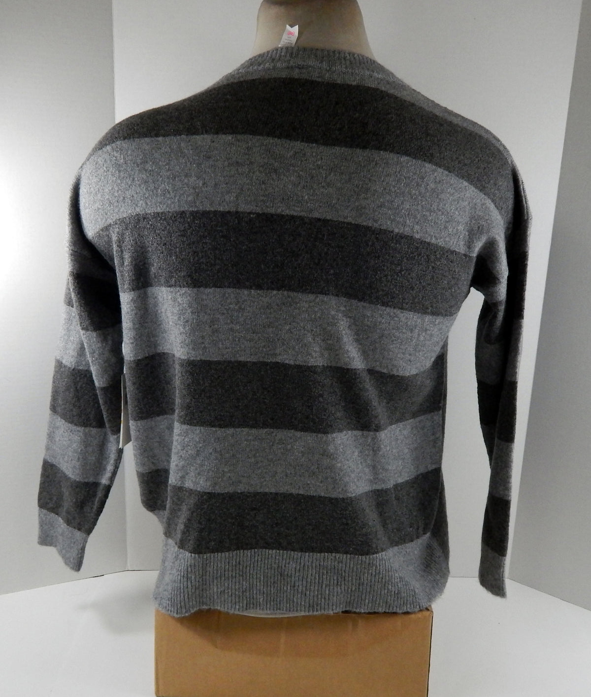 2023-24 Womens Utah Jazz Authentic Grey Striped Striped Sweater Lusso NWT M 78S Pic2