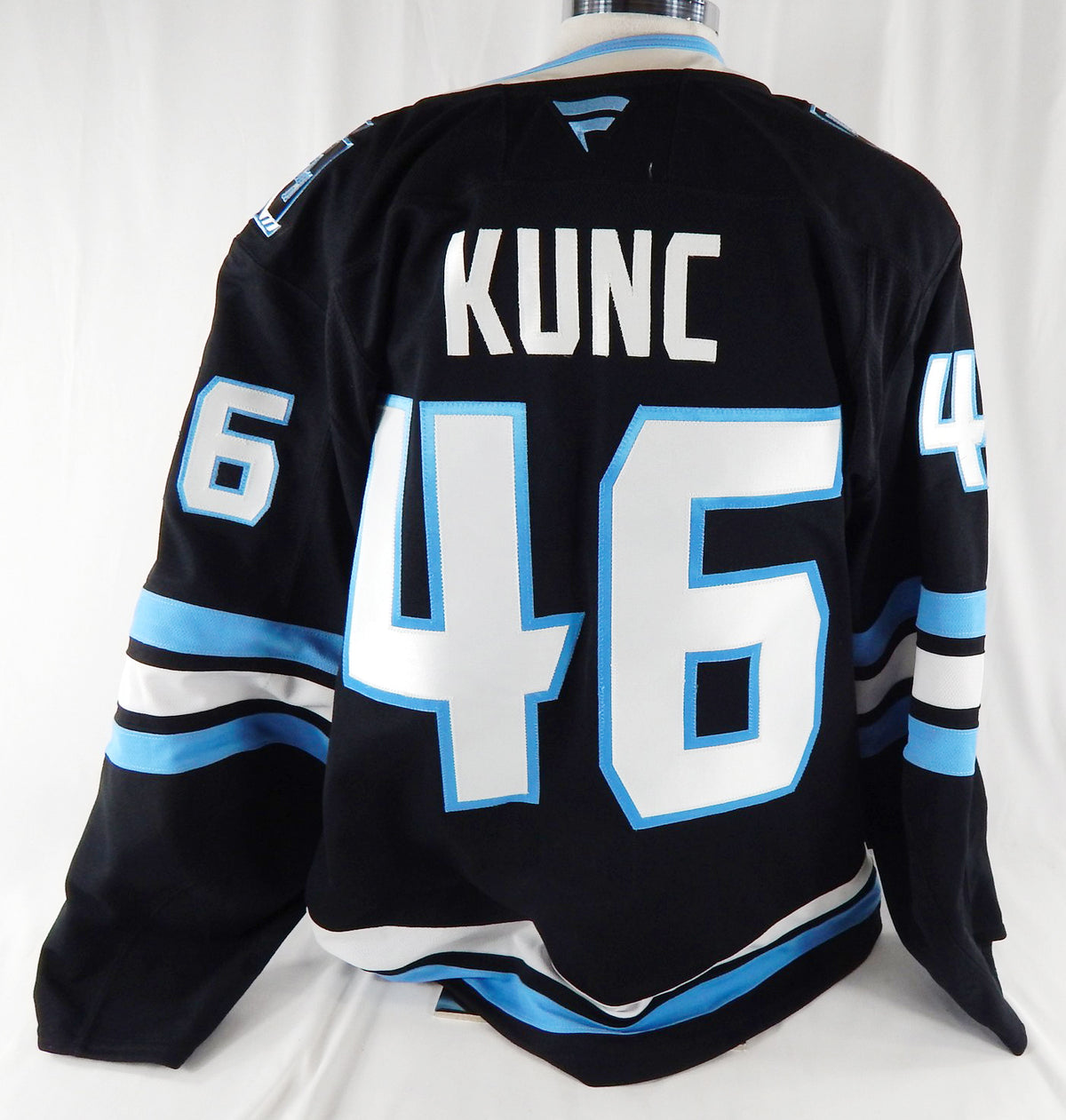 2025-26 Utah Mammoth Michal Kunc #46 Game Used Black Jersey SME Patch 56 349 Pic2