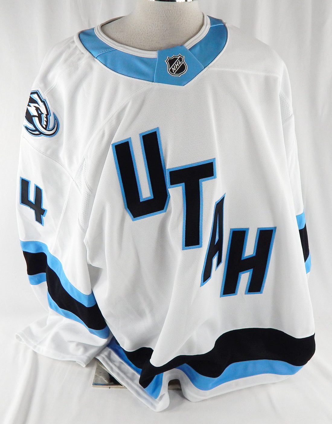 2025-26 Utah Mammoth Anson Thornton #34 Game Issued White Jersey 58G DP113353