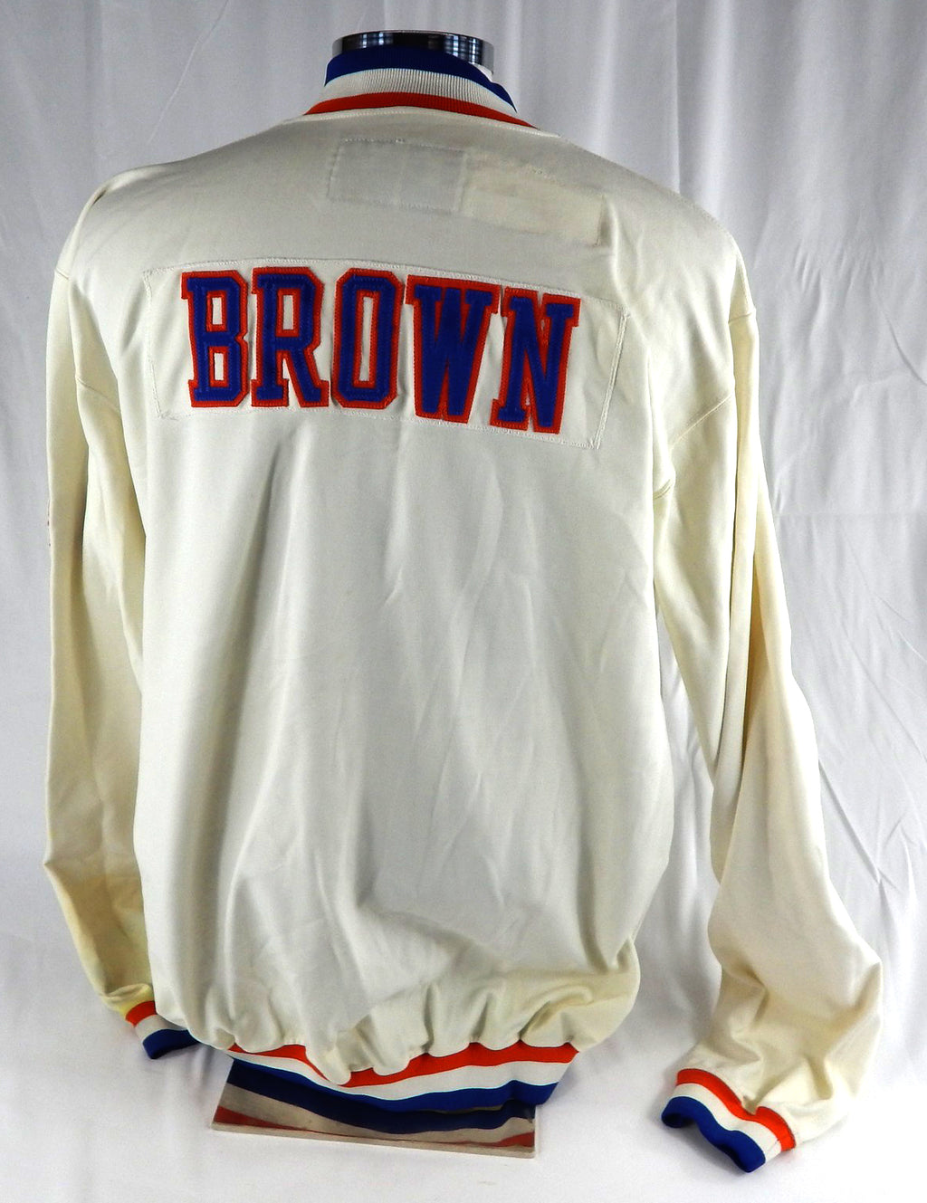 1983-87 Cleveland Cavaliers Brown Game Used White Warm Up Jacket USA P 46 250 Pic2