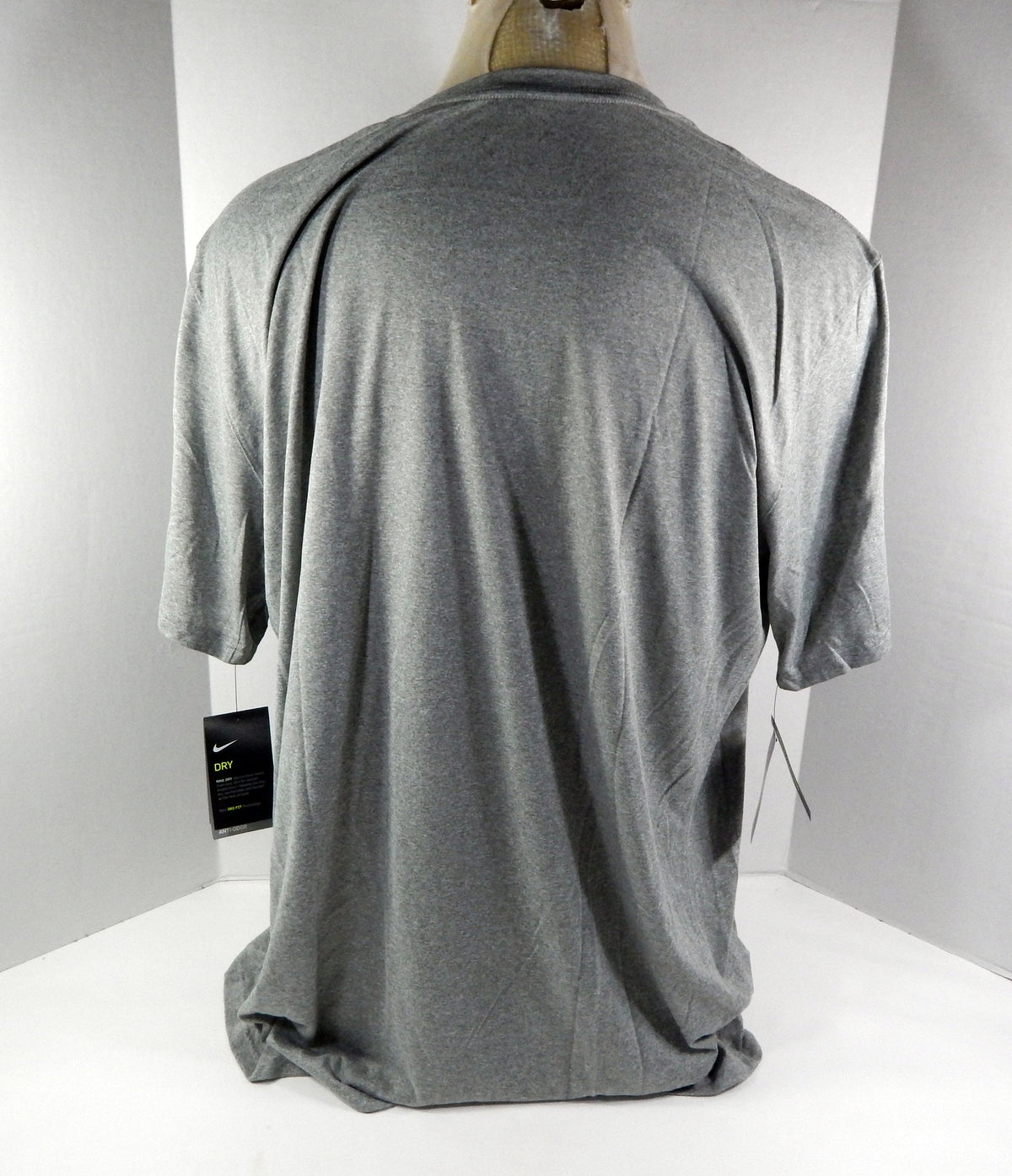 2019-20 Detroit Pistons Team Issued Grey Training Shirt Nike 3XLT 173S Pic2