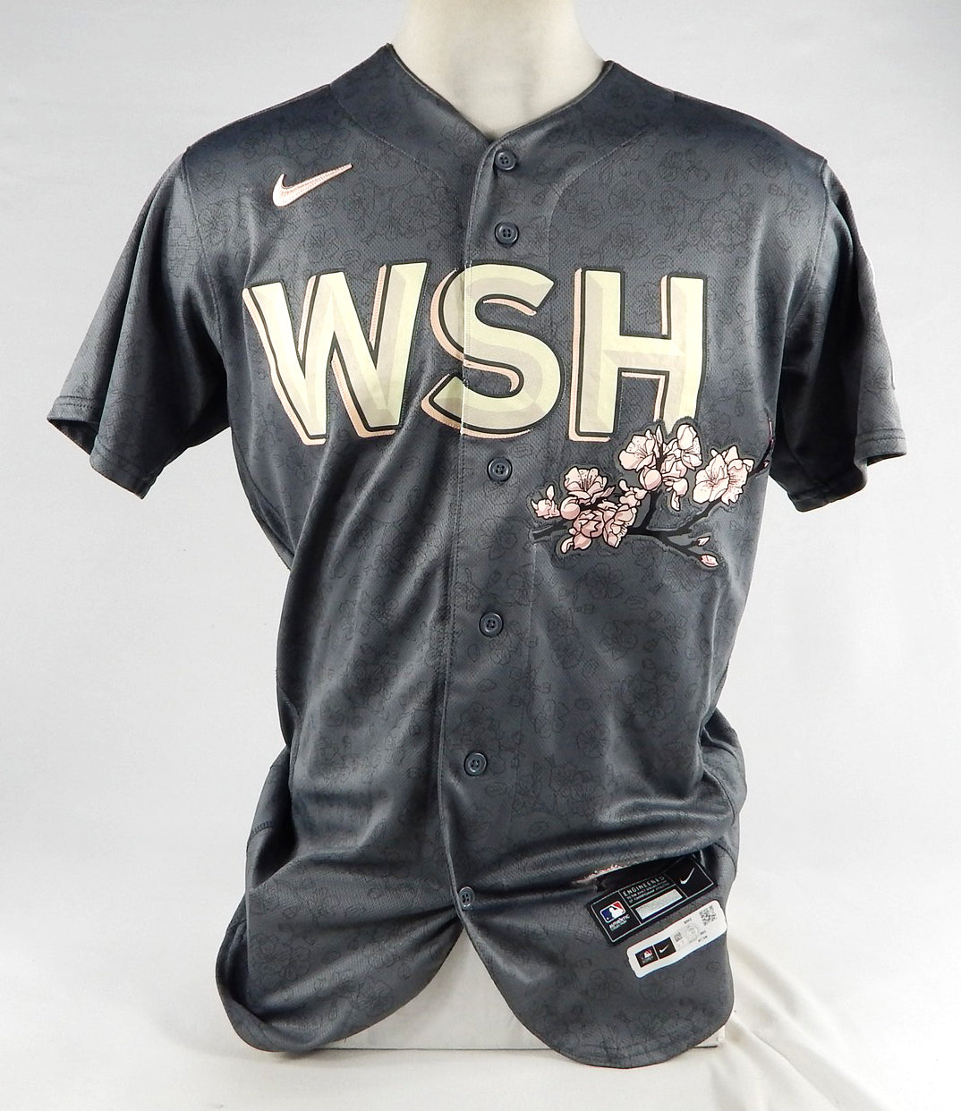 2023 Washington Nationals Carl Edwards Jr #58 Game Issued Used Grey Jersey City Pic2