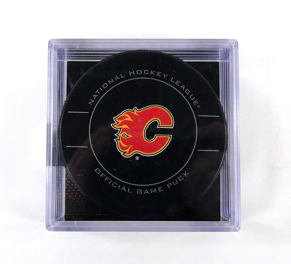 Calgary Flames Logo NHL Official Game Puck Style 1 New in Cube