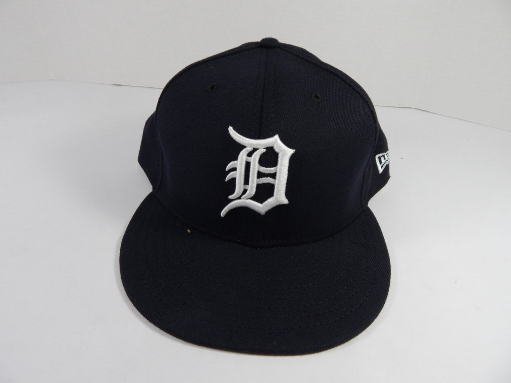Detroit Tigers Game Issued Navy Hat 8 DP49630 - DP49630