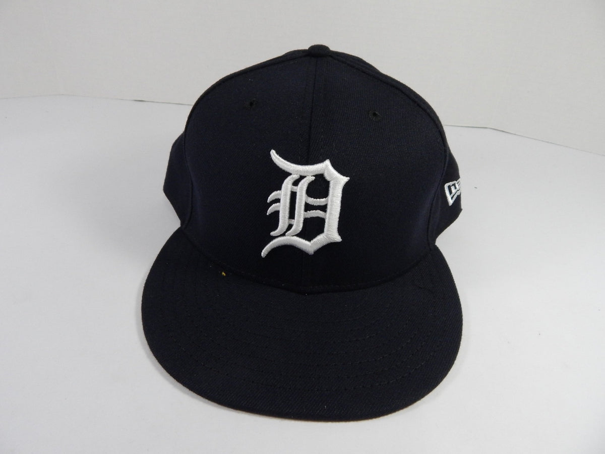 Detroit Tigers Game Issued Navy Hat 8 DP49630 - DP49630