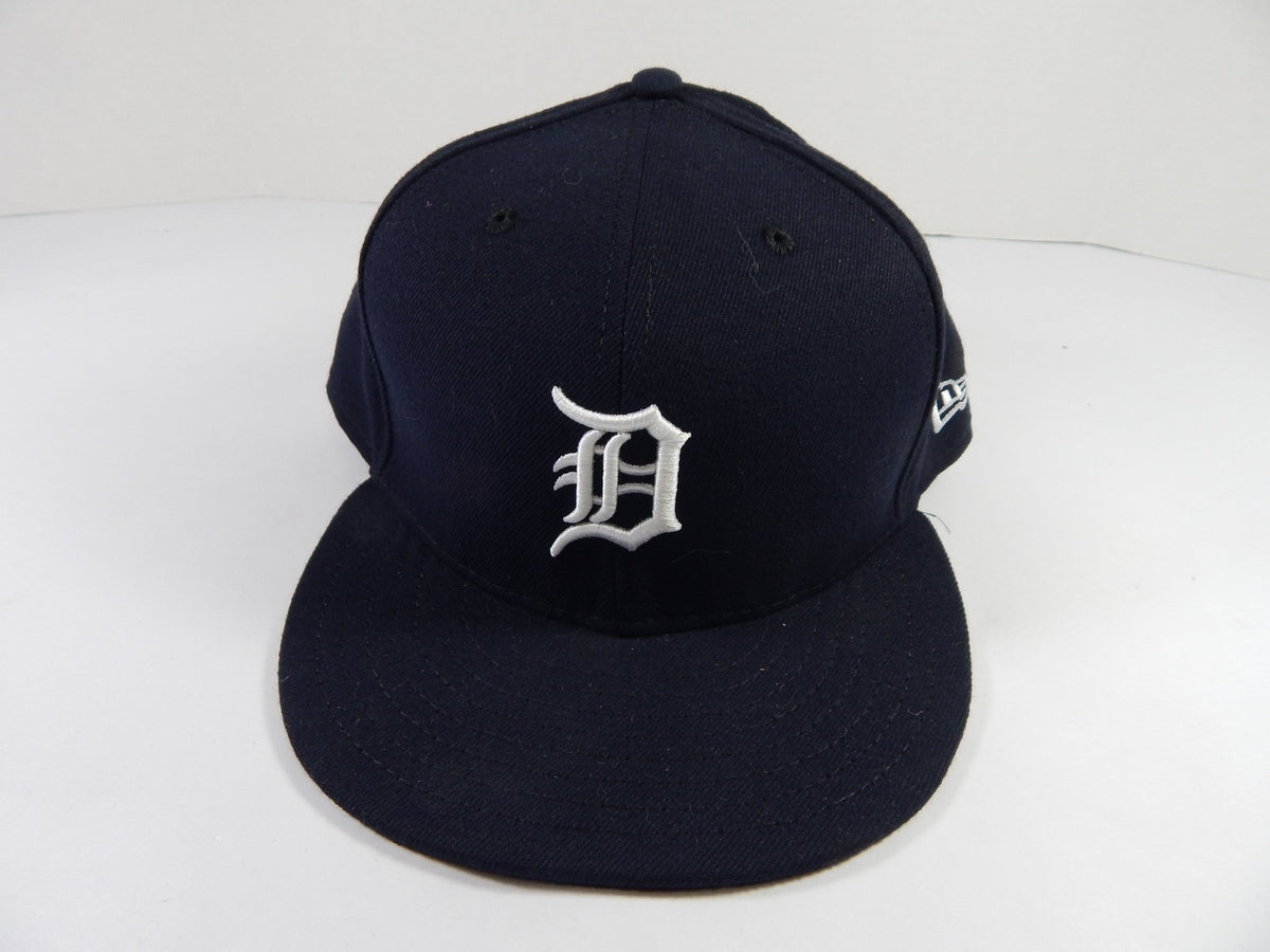 Detroit Tigers Game Issued Navy Hat 8 DP49637 - DP49637