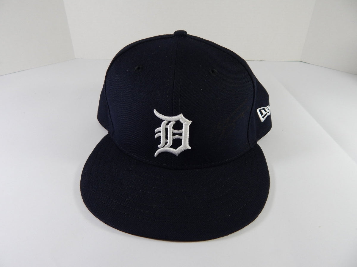 Detroit Tigers Game Issued Pos Used Navy Hat Autographed 7.625 DP49987 - DP49987