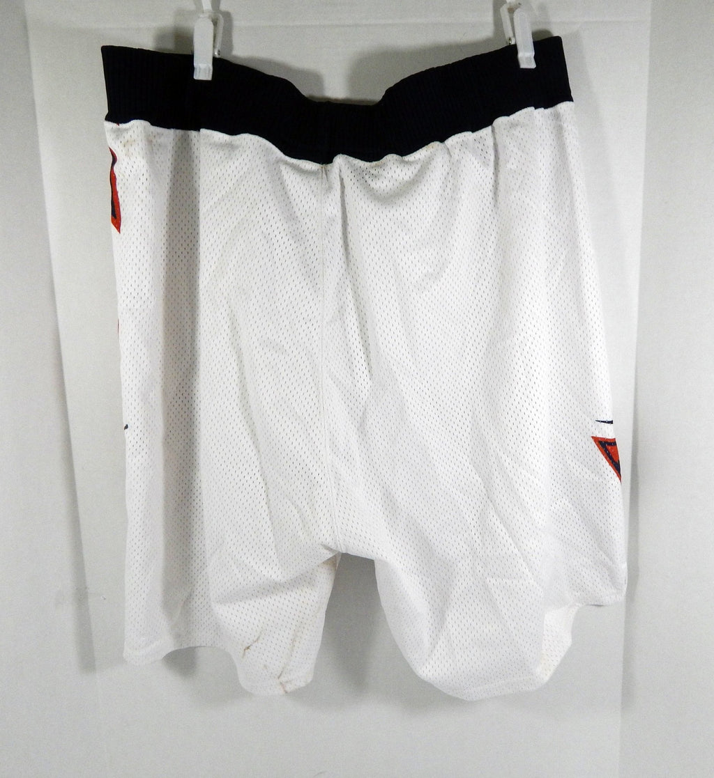 Golden State Warriors #33 Game Used White Shorts Lightning Bolt 40 DP57165 - DP57165