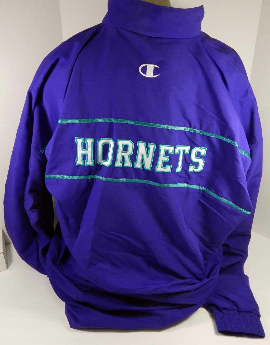 Late 1990s Early 2000s Charlotte Hornets Game Issued Purple Warm Up Jacket 56 73 - DP62173