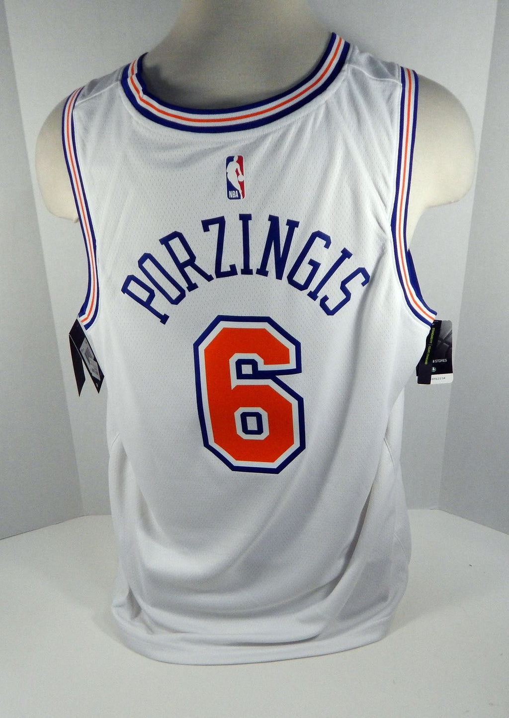 Men New York Knicks Kristaps Porzingis #6 White Statement Jersey Swingman S Nike - JSY-PorzingisSwingman-WhiteStat-Mens-S