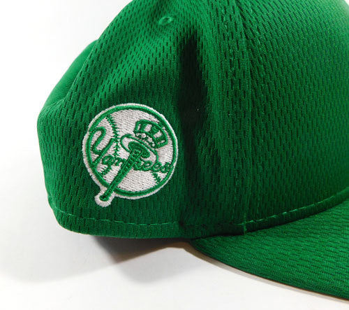 2021 Darren O'Day #56 Yankees Player-Issued St. Pattys Day Spring Training Cap Pic2