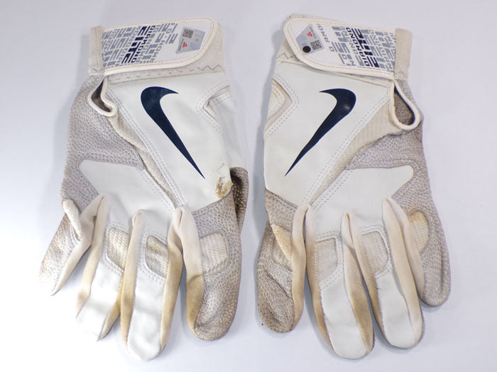 2014 Mark Teixeira #25 Yankees Game-Used Nike White/Gray Batting Gloves COA
