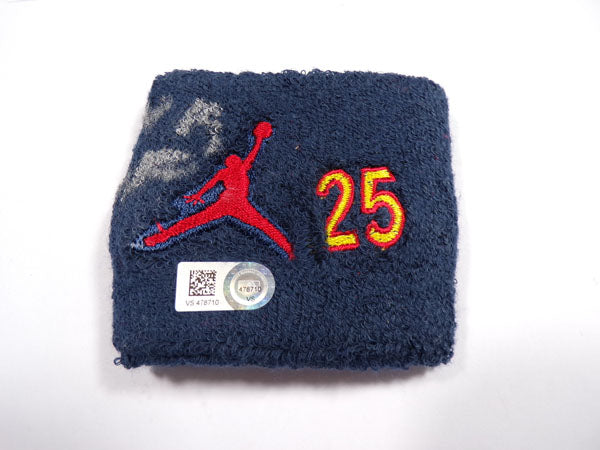 Signed 2019 Dexter Fowler Cardinals Game-Used Navy Blue Nike Wristband  w/COA's Pic2