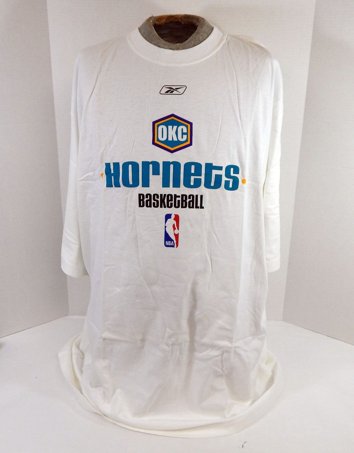 New Orleans Oklahoma City Hornets Team Issued White Training T-Shirt 2XL 508 - DP57508