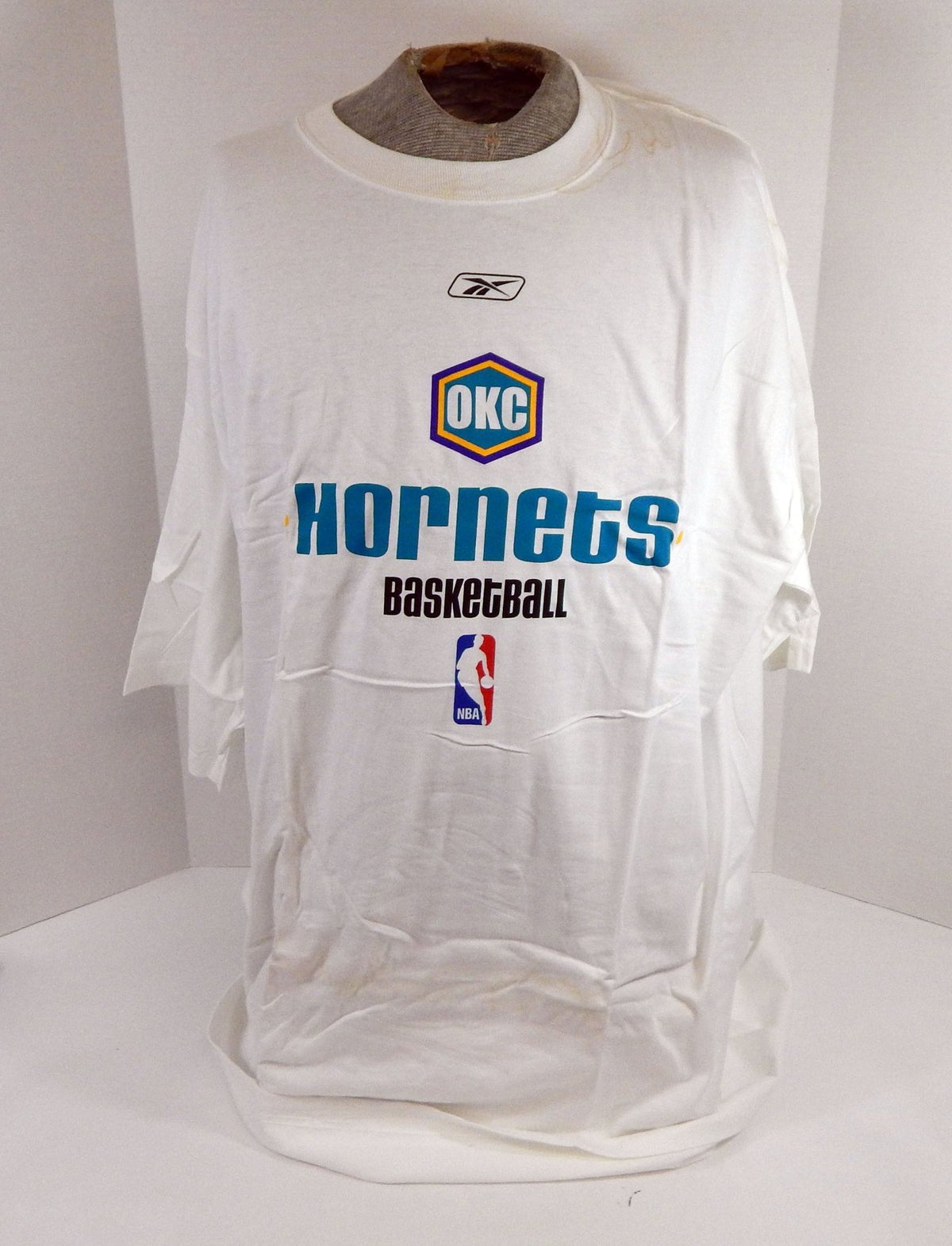 New Orleans Oklahoma City Hornets Team Issued White Training T-Shirt 2XL 514 - DP57514