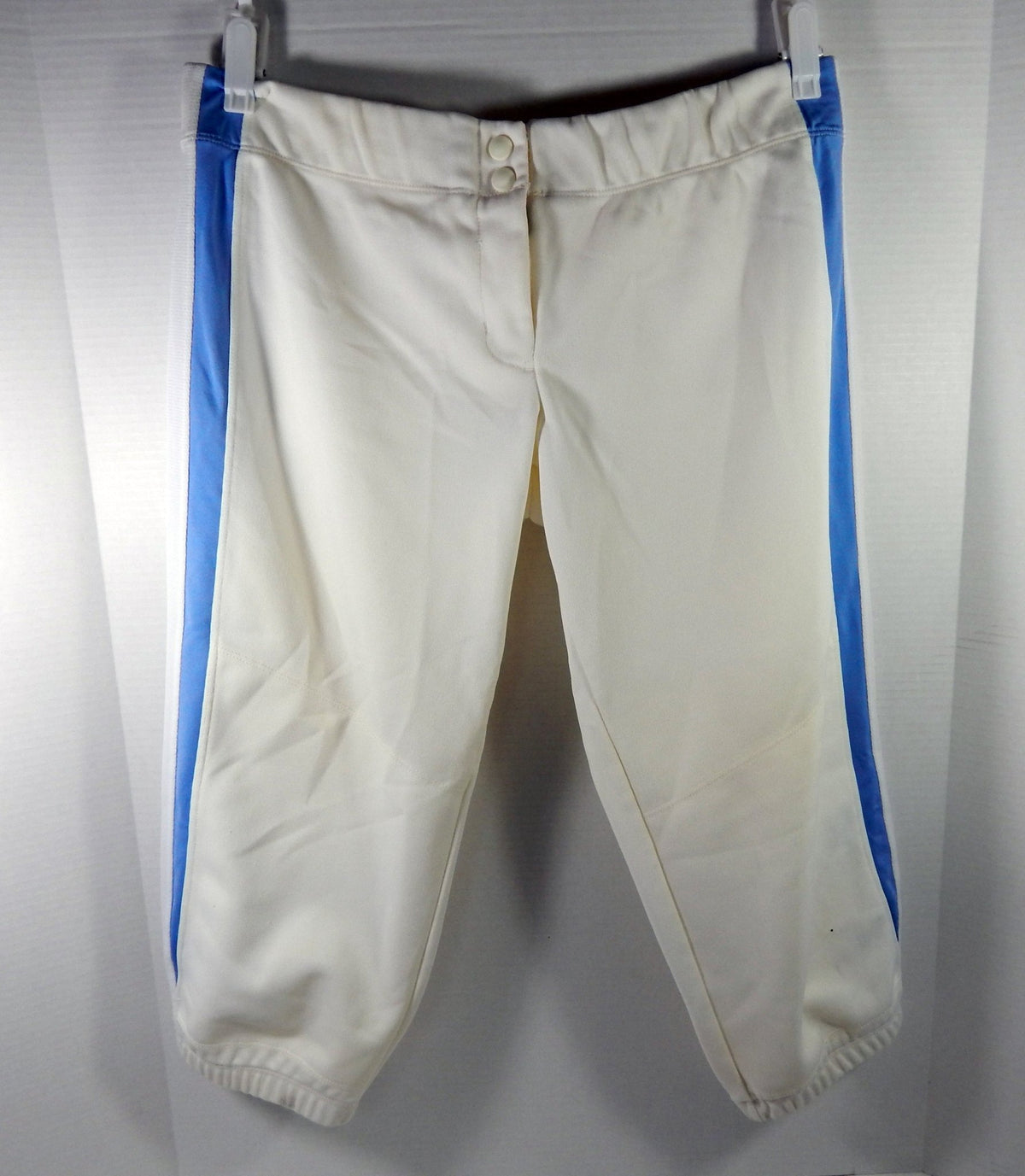 North Carolina Tar Heels UNC #17 22 Game Used White Softball Pants M DP53949 - DP53949