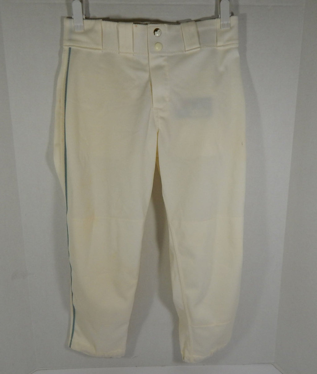 North Carolina Tar Heels UNC #4 Game Issued White Pants Softball 28 DP55408 - DP55408