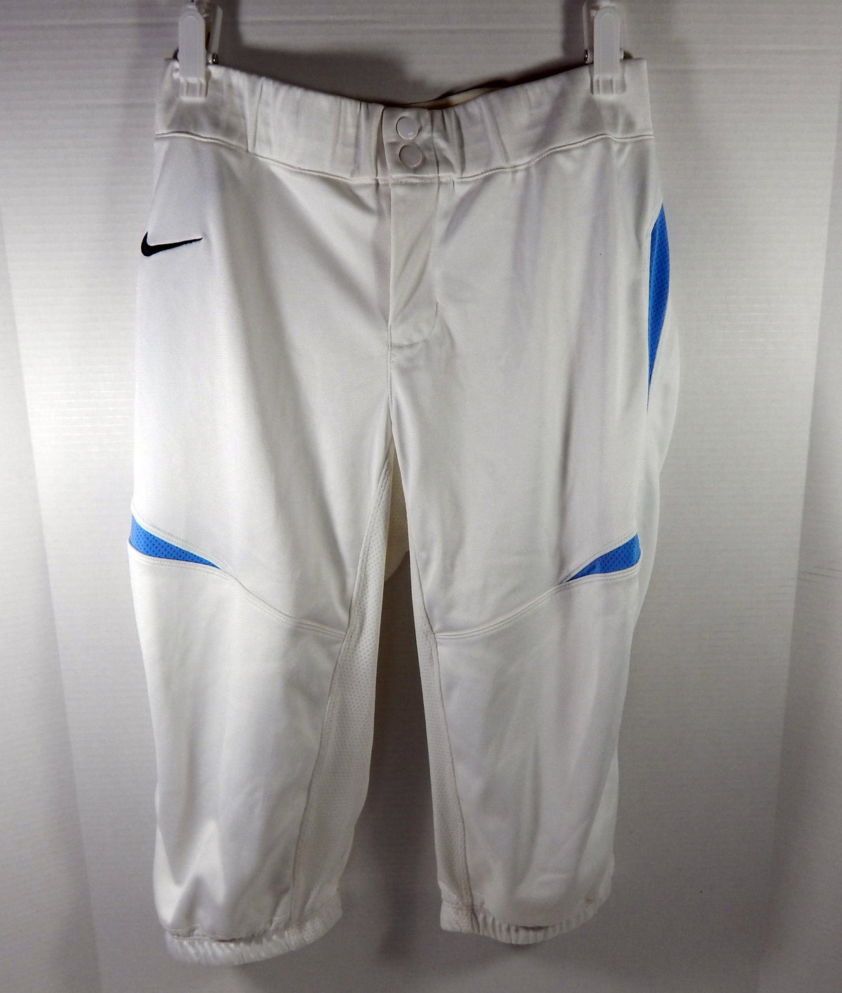 North Carolina Tar Heels UNC Game Used White Softball Pants M DP53953 - DP53953