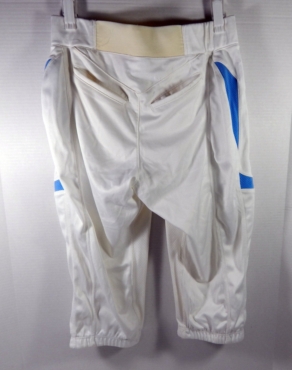 North Carolina Tar Heels UNC Kelly #22 Game Used White Softball Pants M DP53959 - DP53959